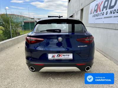 Alfa Romeo Stelvio 2.2 TD Business 2WD 190CV Autom. NAZIONALE Blu/Azzurro usata Carmignano di Brenta