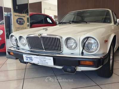 Jaguar Daimler Sovereign Sovereign 12 V MK III HE VANDEN PLAS ISCRITTA ASI Bianco usata Cardito