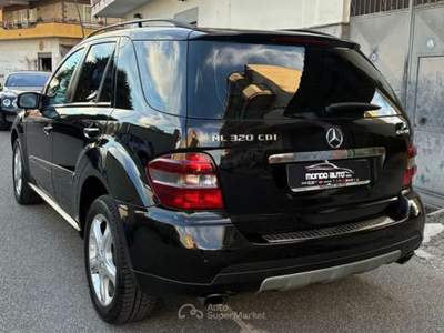 Mercedes-Benz Classe G ML 320 CDI 3.0 V6 224 CV AUTOMATICO 4 MATIC SPORT Nero usata Cardito