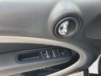 MINI Cooper Countryman 1.6 115 cv COOPER D ALL 4 Bianco usata Cardito