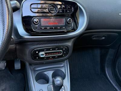 Smart ForTwo 90 0.9 Turbo twinamic cabrio Passion Nero usata Cardito