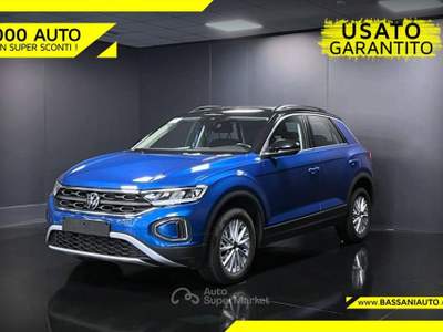Volkswagen T-Roc 1.0 TSI Life 110CV Blu/Azzurro usata Arsiè