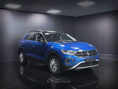 Volkswagen T-Roc 1.0 TSI Life 110CV Blu/Azzurro usata Arsiè