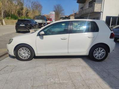 Volkswagen Golf VI 1.6 5p. Comfl G.P.L. *VENDUTA* Bianco usata Cappelle sul Tavo