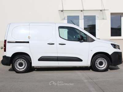 Peugeot Partner BlueHDi 100 S&S PC Furgone Premium Bianco usata DUE CARRARE