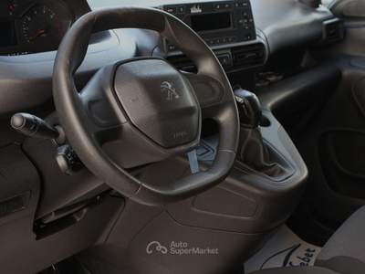 Peugeot Partner BlueHDi 100 S&S PC Furgone Premium Bianco usata DUE CARRARE