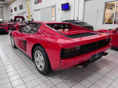 Ferrari Testarossa cat Rosso usata Calvatone