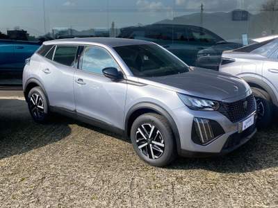 Peugeot 2008 AFFARE Peugeot 2008 Active Hybrid 145 CV km 0 Grigio usata Borgomanero