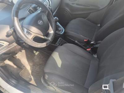 Lancia Ypsilon GPL GOLD UNICO PROPRIETARIO Bianco usata NONANTOLA