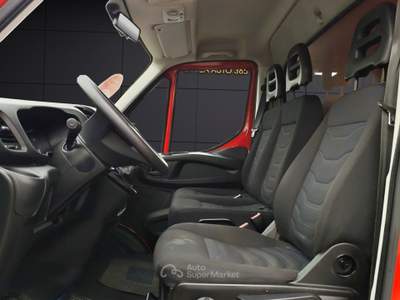 Iveco Daily Daily 35C14H BTor 2.3 HPT PL-RG Cabinato Rosso usata Pompei