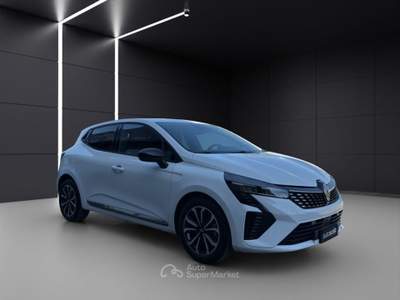 Renault Clio TCe 90 CV 5 porte Techno Bianco usata San Nicola la Strada