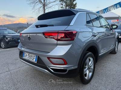 Volkswagen T-Roc " DA VETRINA " Style Argento usata Assisi