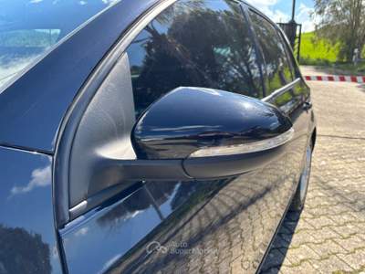 Volkswagen Golf Volkswagen Golf 2.0 TDI 110CV DPF 5p. Highline Nero usata Corleone
