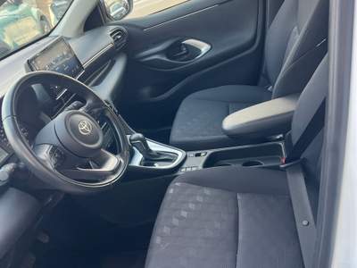 Toyota Yaris vettura iva esposta  km 21000 Bianco usata San Gregorio di Catania