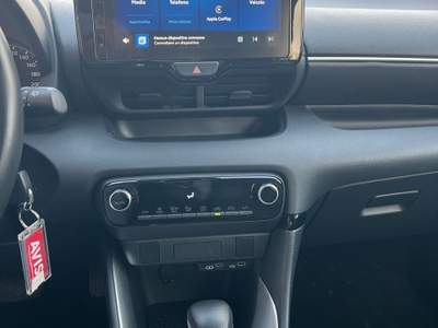 Toyota Yaris vettura iva esposta  km 21000 Bianco usata San Gregorio di Catania