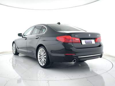 BMW Serie 5 530d 530d xdrive luxury 249cv auto tetto pano+pelle+camera+c.19" Nero usata Ghedi
