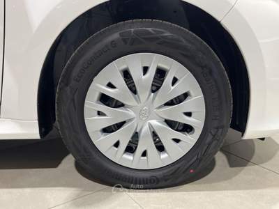 Toyota Yaris 1.5h active e-cvt Bianco usata Vicenza