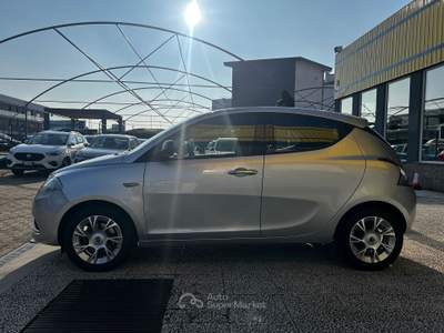 Lancia Ypsilon Ypsilon 1.2 mya 69cv Grigio usata Torino
