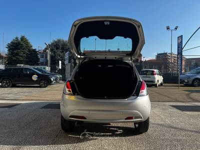 Lancia Ypsilon Ypsilon 1.2 mya 69cv Grigio usata Torino
