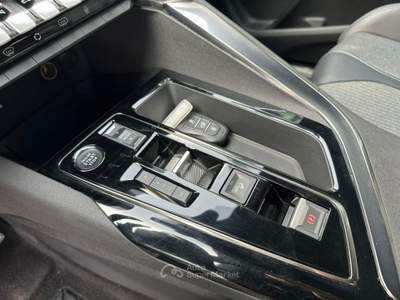 Peugeot 5008 BlueHDi 130 S&S EAT8 Allure Pack 7 Posti Grigio usata Oderzo