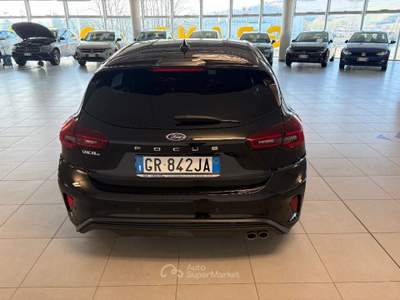 Ford Focus 1.0 HYBRID 125CV ST-LINE X usata Alba