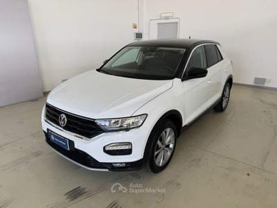 Volkswagen T-Roc 1.5 TSI ACT Style BlueMotion Technology Bianco usata Alba Volkswagen T-Roc 1.5 TSI ACT Style BlueMotion Technology Bianco usata Alba