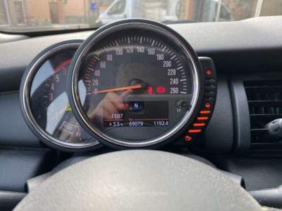 MINI Clubman 1.5 D 3 Porte - Neopatentati Verde usata Como