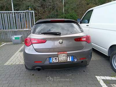 Alfa Romeo Giulietta Ottime condizioni Argento usata Ariccia