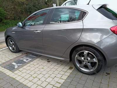 Alfa Romeo Giulietta Ottime condizioni Argento usata Ariccia