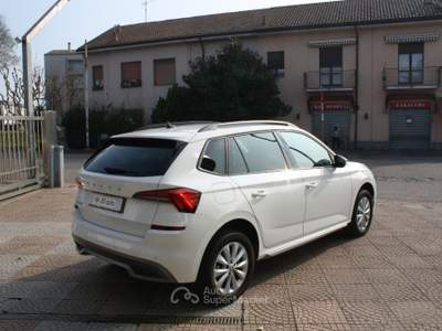 Skoda Kamiq 1.0 TSI 115 CV DSG Style Bianco usata Nova Milanese