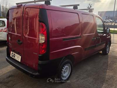 Fiat Doblò Ideale per neopatentati Rosso usata La Loggia