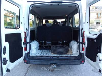 Nissan NV400 9 POSTI Bianco usata Giulianova