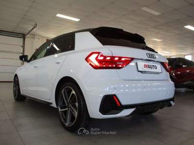 Audi A1 A1 SPB 30 1.0 TFSI Adrenalin Black Edition 116CV Bianco usata Fossano