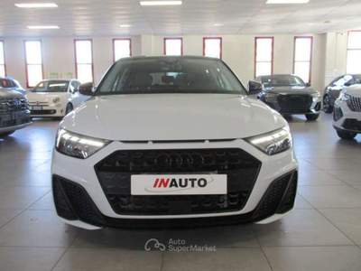 Audi A1 A1 SPB 30 1.0 TFSI Adrenalin Black Edition 116CV Bianco usata Fossano