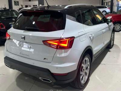 Seat Arona Arona 1.0 TGI FR Bianco usata Rondissone