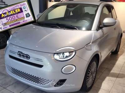 Fiat 500 500 1.0 hybrid Torino Blu/Azzurro usata Casale Monferrato