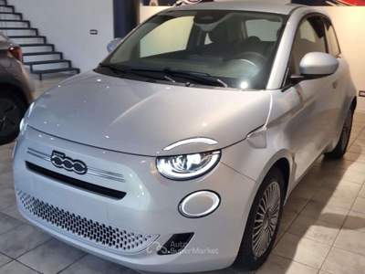 Fiat 500 500 1.0 hybrid Torino Blu/Azzurro usata Casale Monferrato