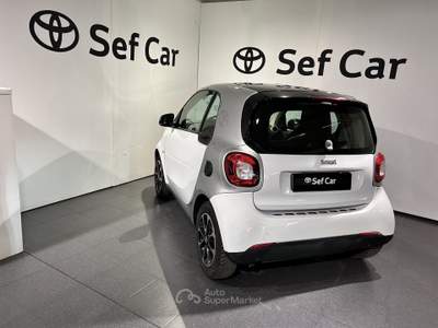Smart ForTwo 70 cv 1.0 twinamic Passion Bianco usata Milano