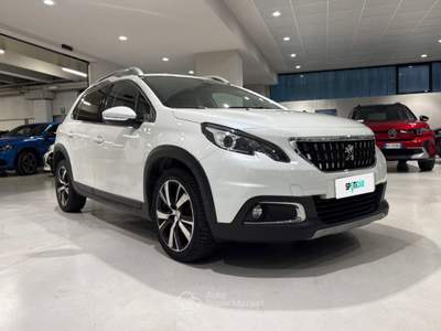 Peugeot 2008 BlueHDi 120 EAT6 Allure S/S aut. Bianco usata Milano