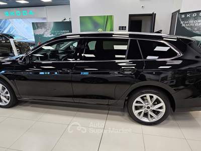Skoda Superb Superb Wagon 2.0 tdi Style 150cv dsg Nero usata LIVORNO
