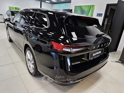 Skoda Superb Superb Wagon 2.0 tdi Style 150cv dsg Nero usata LIVORNO