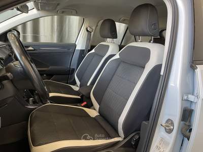 Volkswagen T-Roc 2.0 TDI SCR Advanced BMT Grigio usata Leini