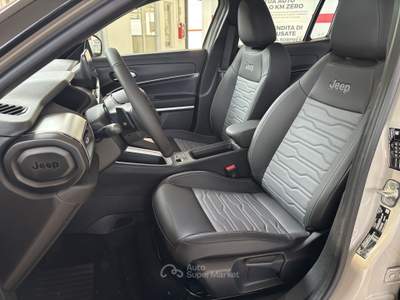 Jeep Avenger 1.2 MHEV 4xe Upland IVA ESPOSTA Beige usata Castellanza