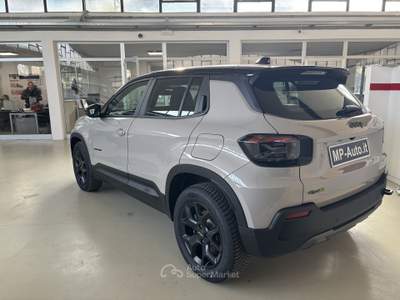 Jeep Avenger 1.2 MHEV 4xe Upland IVA ESPOSTA Beige usata Castellanza