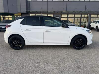 Opel Corsa 1.2 75cv Design & Tech MT5 Bianco usata Asti