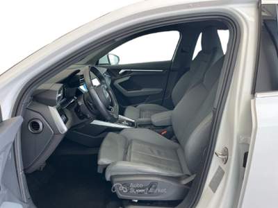 Audi A3 IV 2020 Sportback Sportback 40 2.0 tdi Business Advanced quattro s-tronic Bianco usata Torino