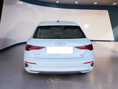 Audi A3 IV 2020 Sportback Sportback 40 2.0 tdi Business Advanced quattro s-tronic Bianco usata Torino