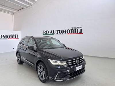 Volkswagen Tiguan Tiguan 2.0 tdi R-Line BM 4motion dsg Nero usata Ciserano