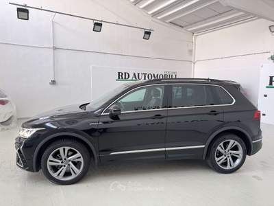 Volkswagen Tiguan Tiguan 2.0 tdi R-Line BM 4motion dsg Nero usata Ciserano
