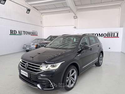 Volkswagen Tiguan Tiguan 2.0 tdi R-Line BM 4motion dsg Nero usata Ciserano